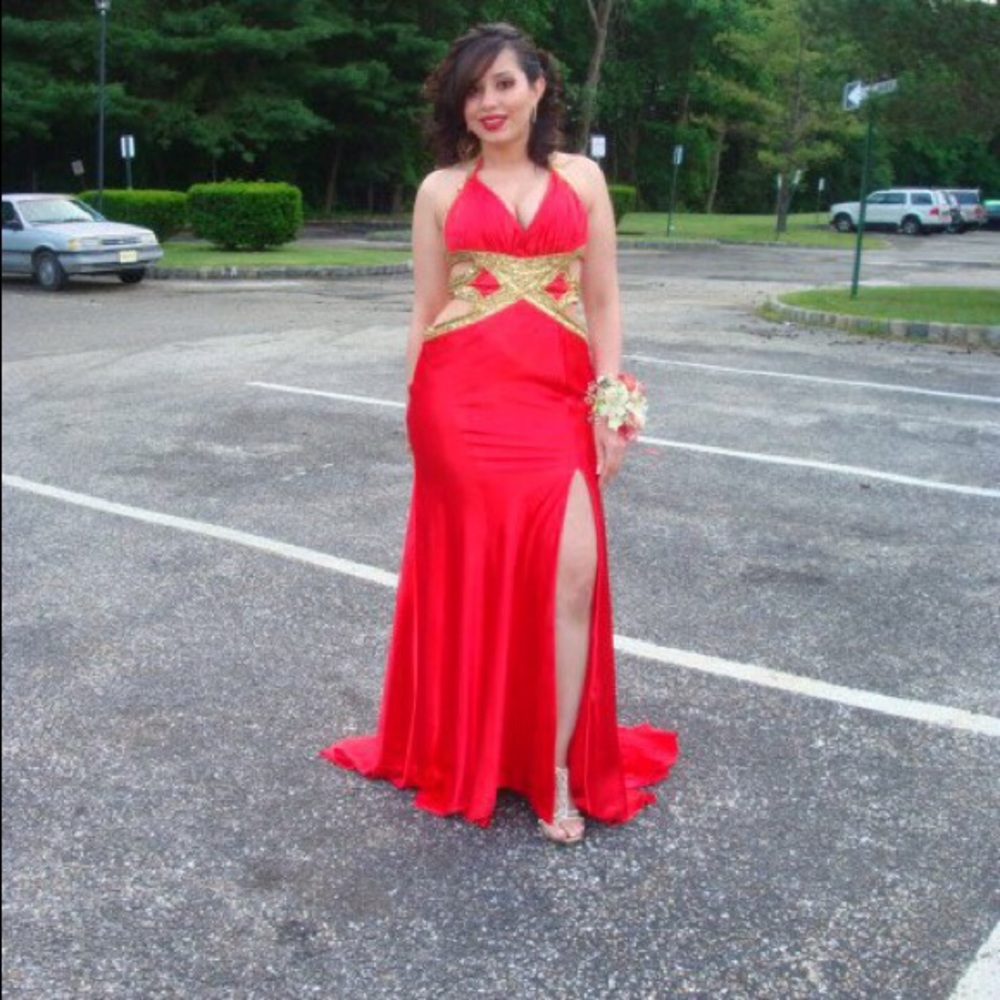 Red prom dress